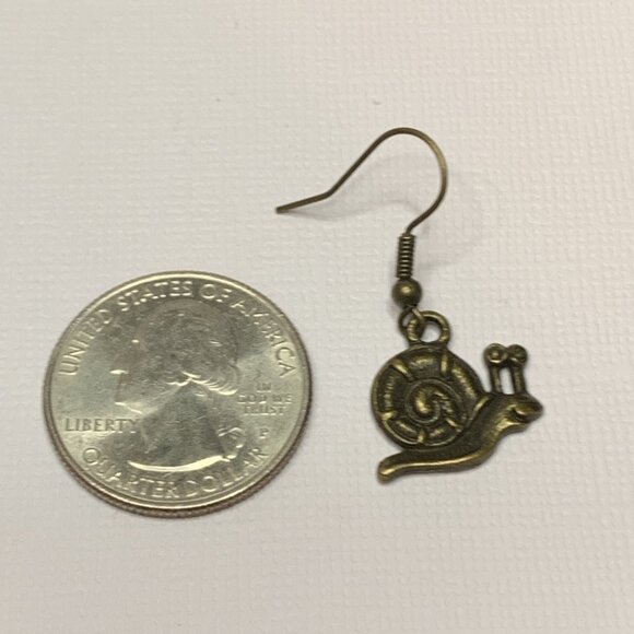 Snail Earring, Turbo Earring, Silly Animal Earring, Gift Idea, Beach Earrings - Picture 5 of 5